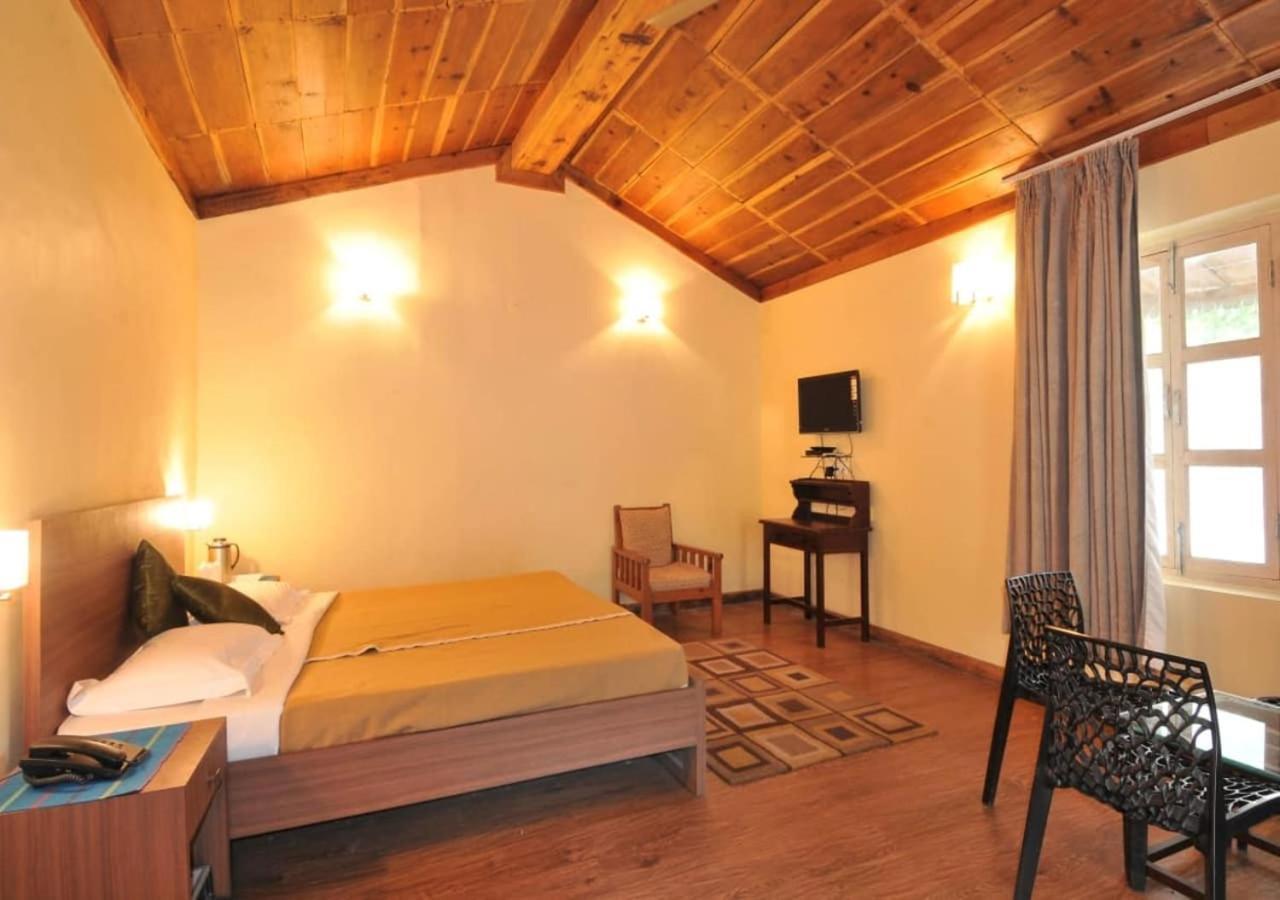 The Lake Resort Naukuchiatal Exterior photo